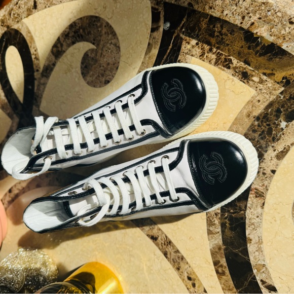 Good condition - Picture 2 of 3